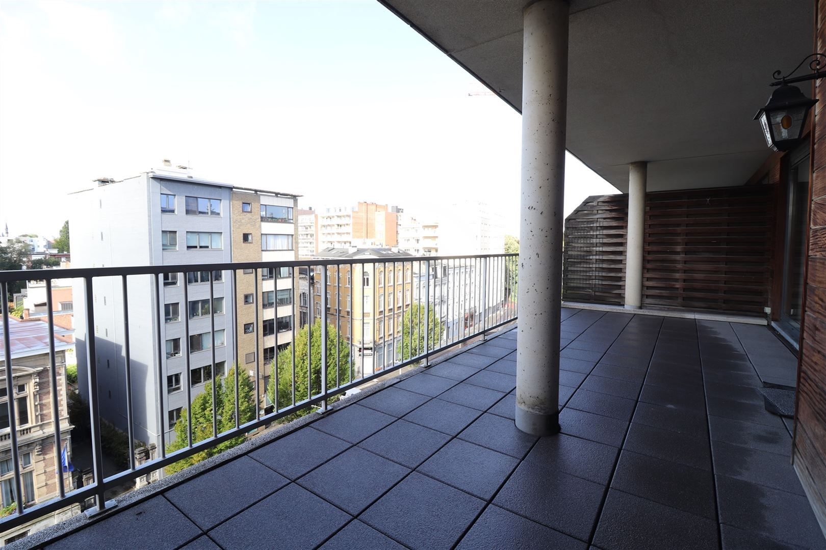 Ruim appartement met 3 slaapkamers en 2 terrassen  foto 8