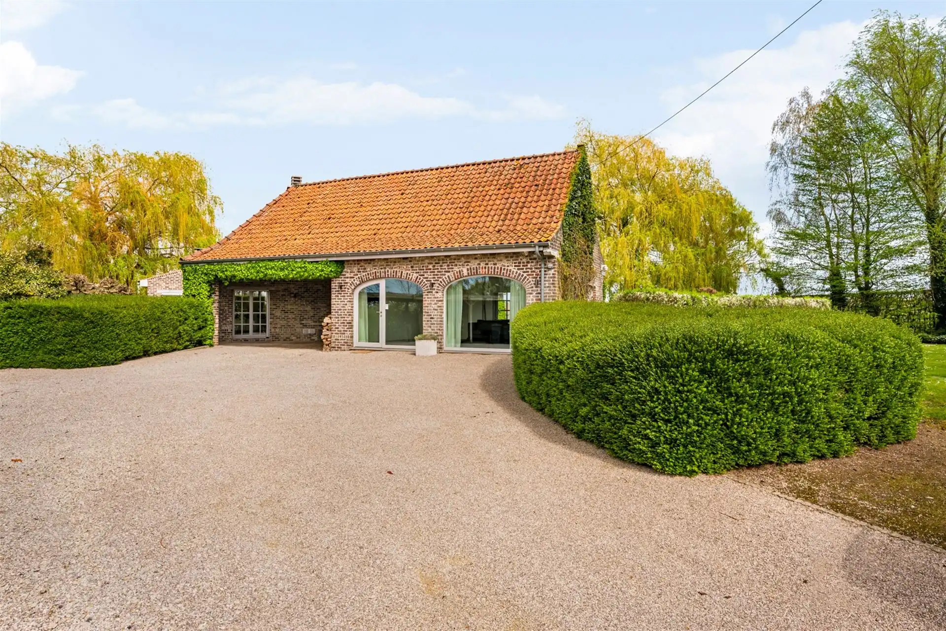 Charmante hoeve met zwembad en praktijk in Kruishoutem foto 7