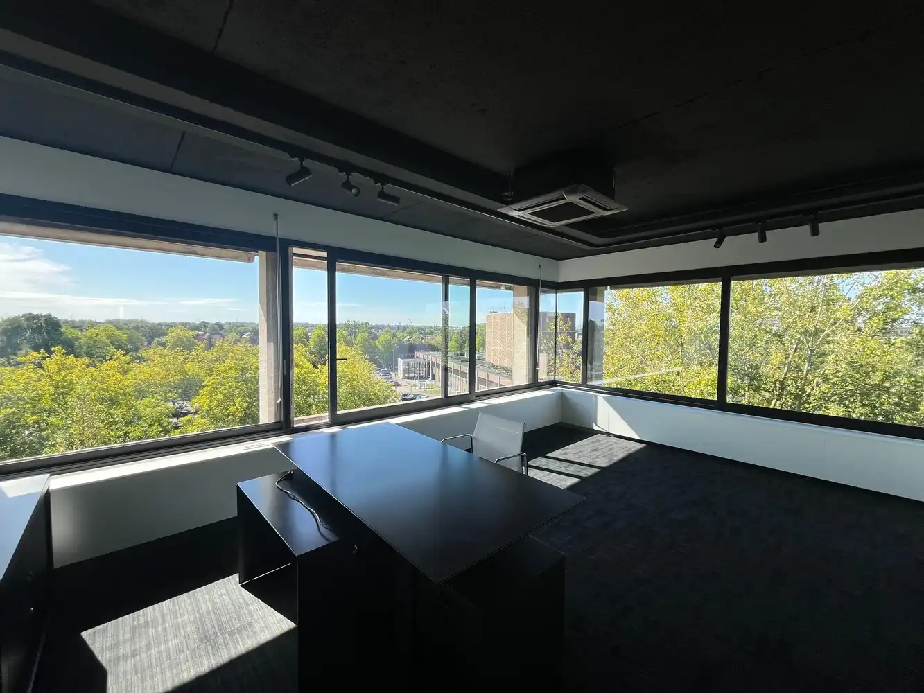 Kantoorruimte met uitstraling in hartje Hasselt – 412 m² op toplocatie foto 12