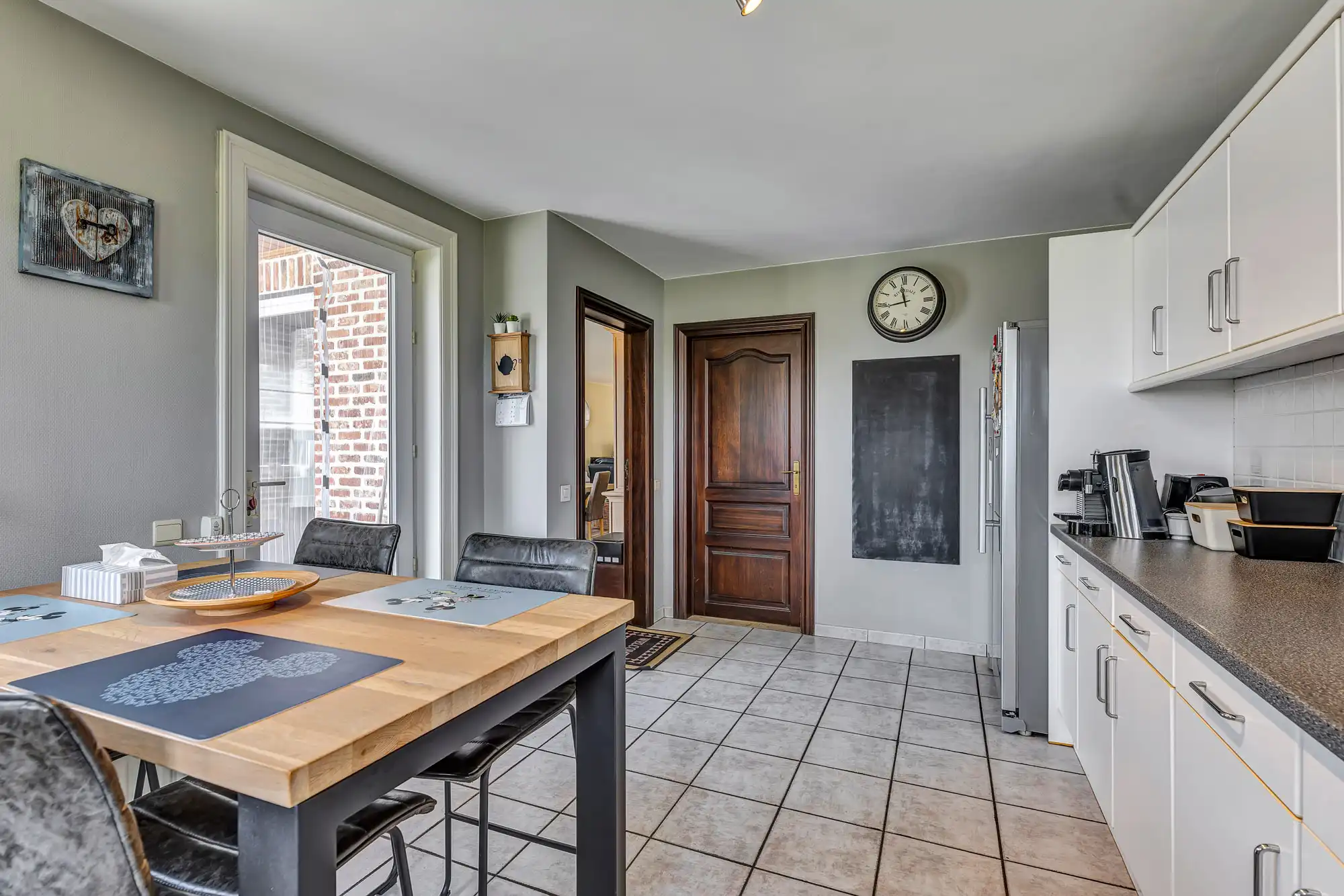 Instapklare onderkelderde woning met prachtig uitzicht foto 11