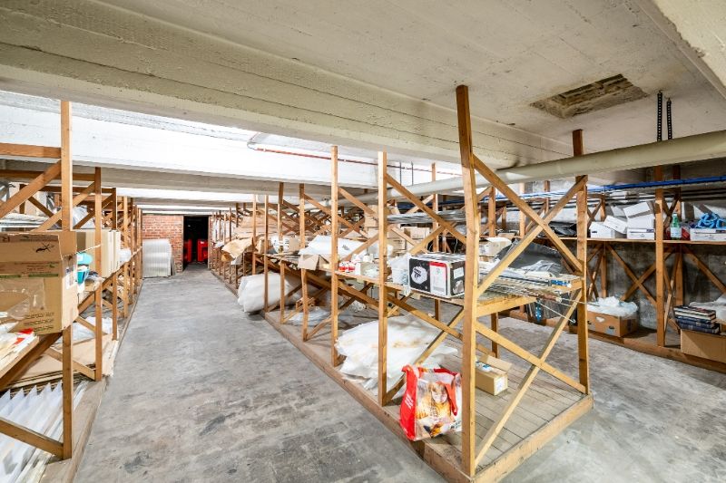 Karaktervol pand met woon- en werkfunctie in centrum Roeselare foto 27