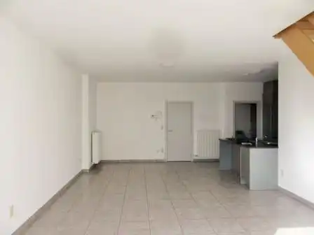 Modern duplex appartement, open indeling, 2x slpk, 2x terras, kelder + parkeerplek + lift aanwezig foto 4