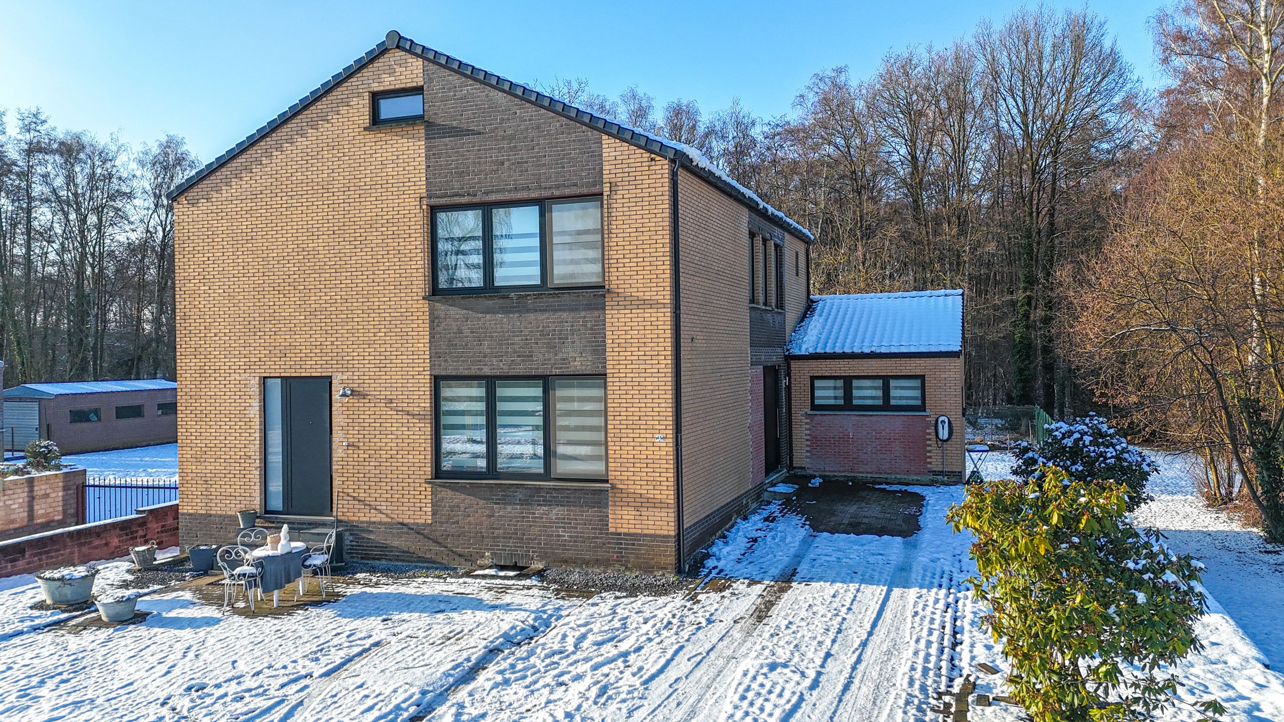 Instapklare halfopen bebouwing op topligging dicht aan natuurzone! foto 5