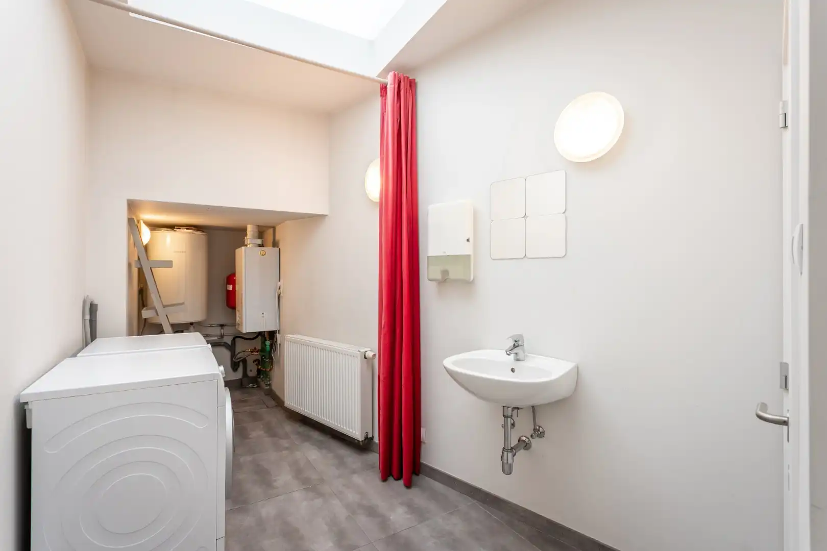 Stadswoning met mogelijke praktijkruimte te centrum Halle foto 6