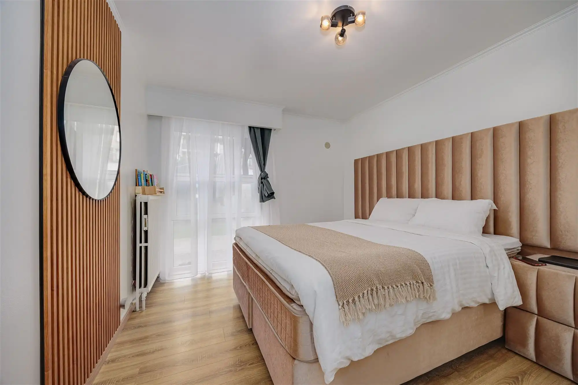 Vergund betonnen opbrengsteigendom met 3 appartementen + garagebox foto 9