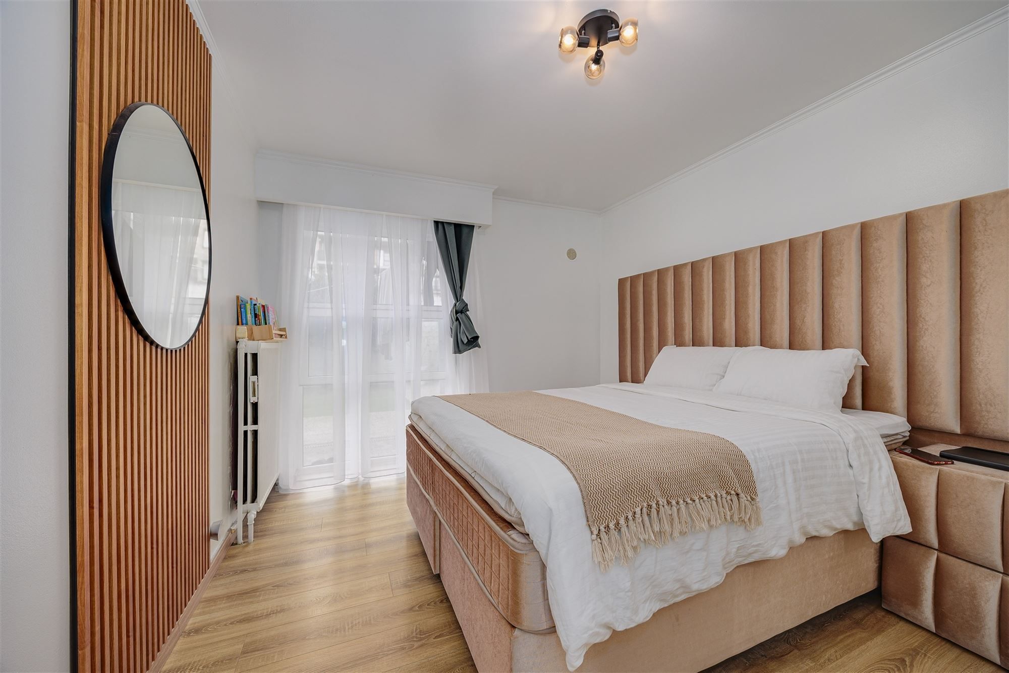 Vergund betonnen opbrengsteigendom met 3 appartementen + garagebox foto 9