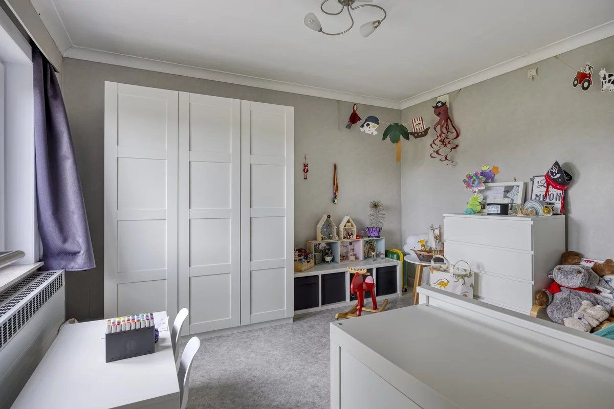 ZEER RUIM APPARTEMENT VAN 136M² MET 3 SLPK'S IN HERK-DE-STAD foto 14