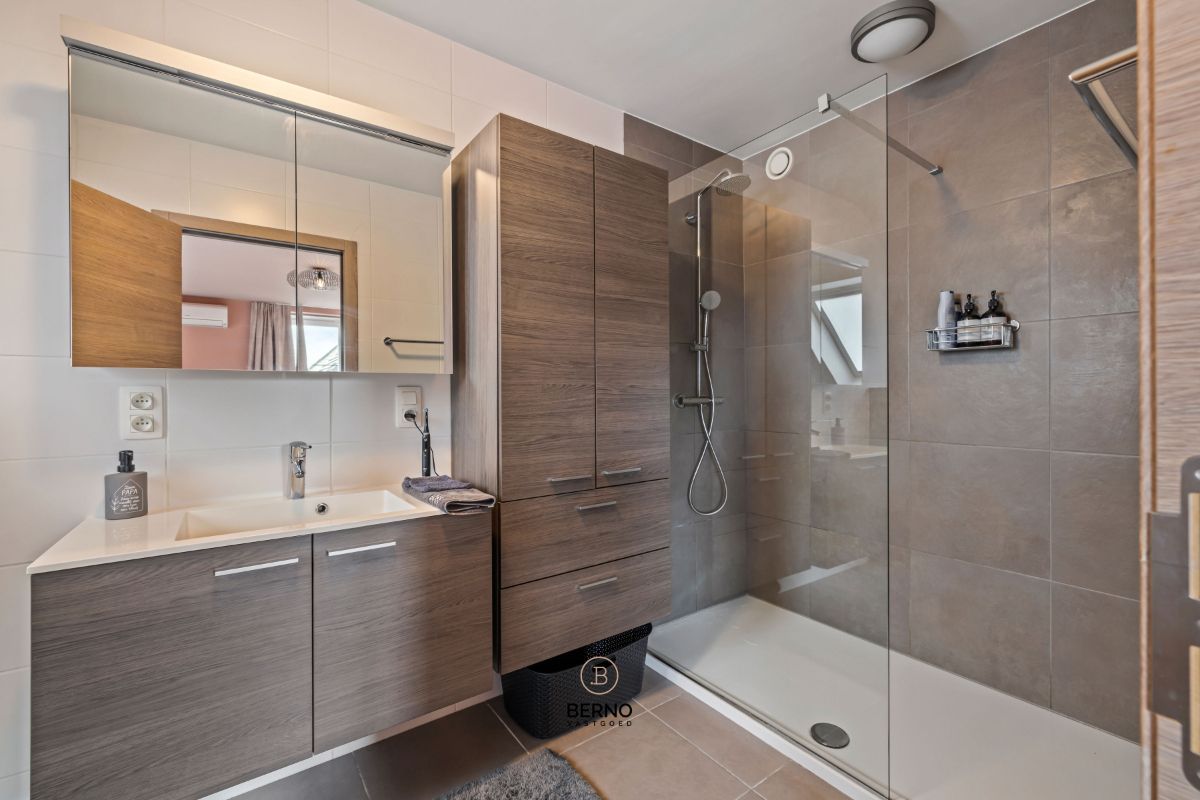 Prachtige, instapklare HOB met 4 slaapkamers. foto 21