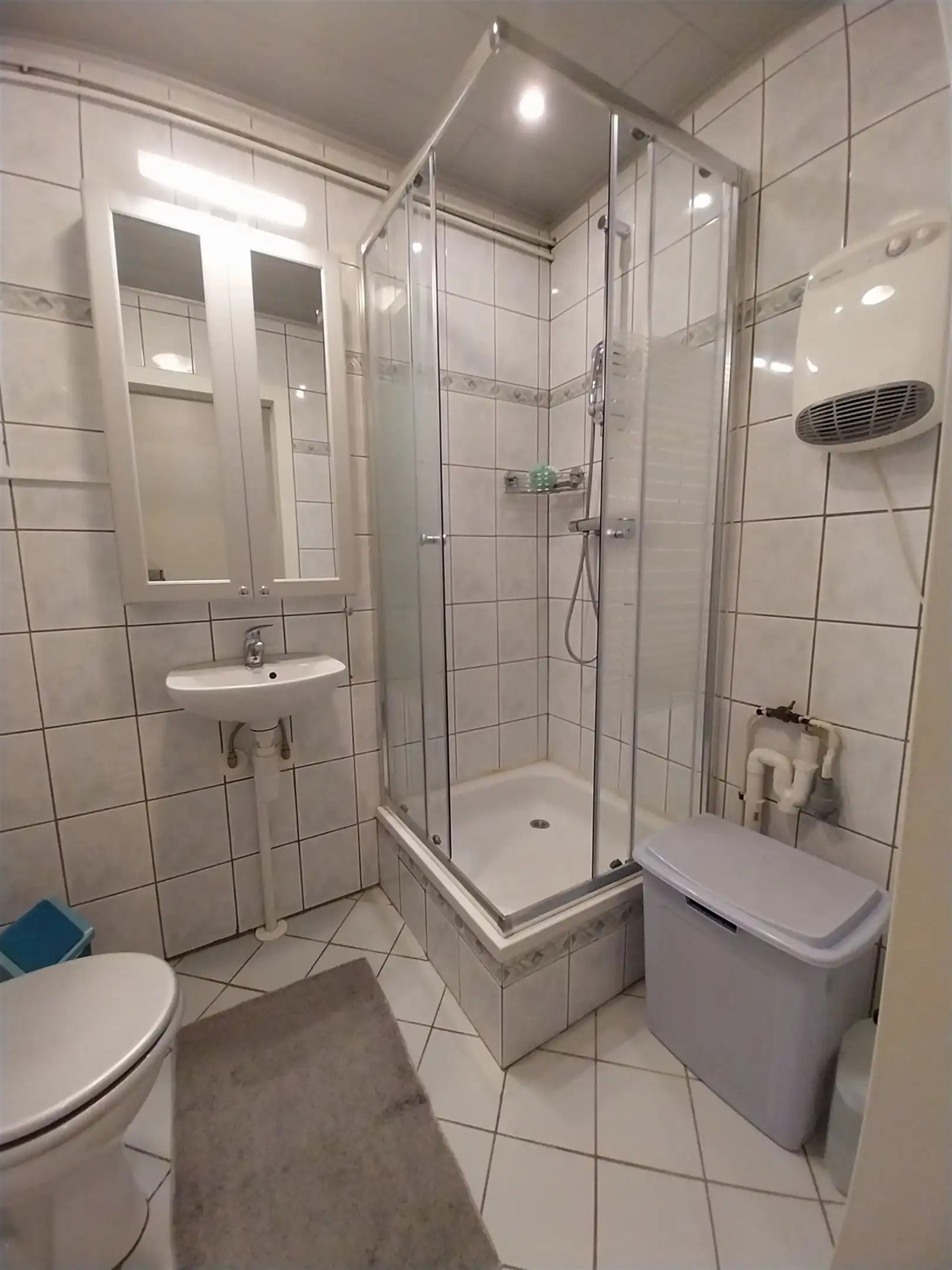 TE HUUR: Gelijkvloers appartement met 2 slaapkamers en autostaanplaats te Hasselt! foto 11