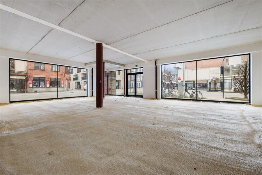 UNIEK CASCO HANDELSPAND VAN 238M² OP EEN TOPLOCATIE IN HASSELT foto 12