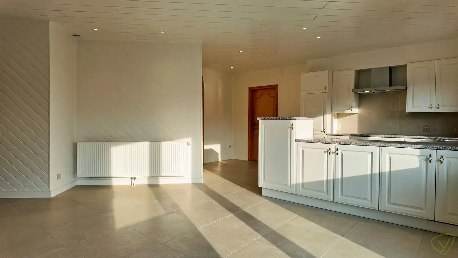 Ruime alleenstaande woning in fermettestijl op landelijke ligging te Zomergem! foto 15