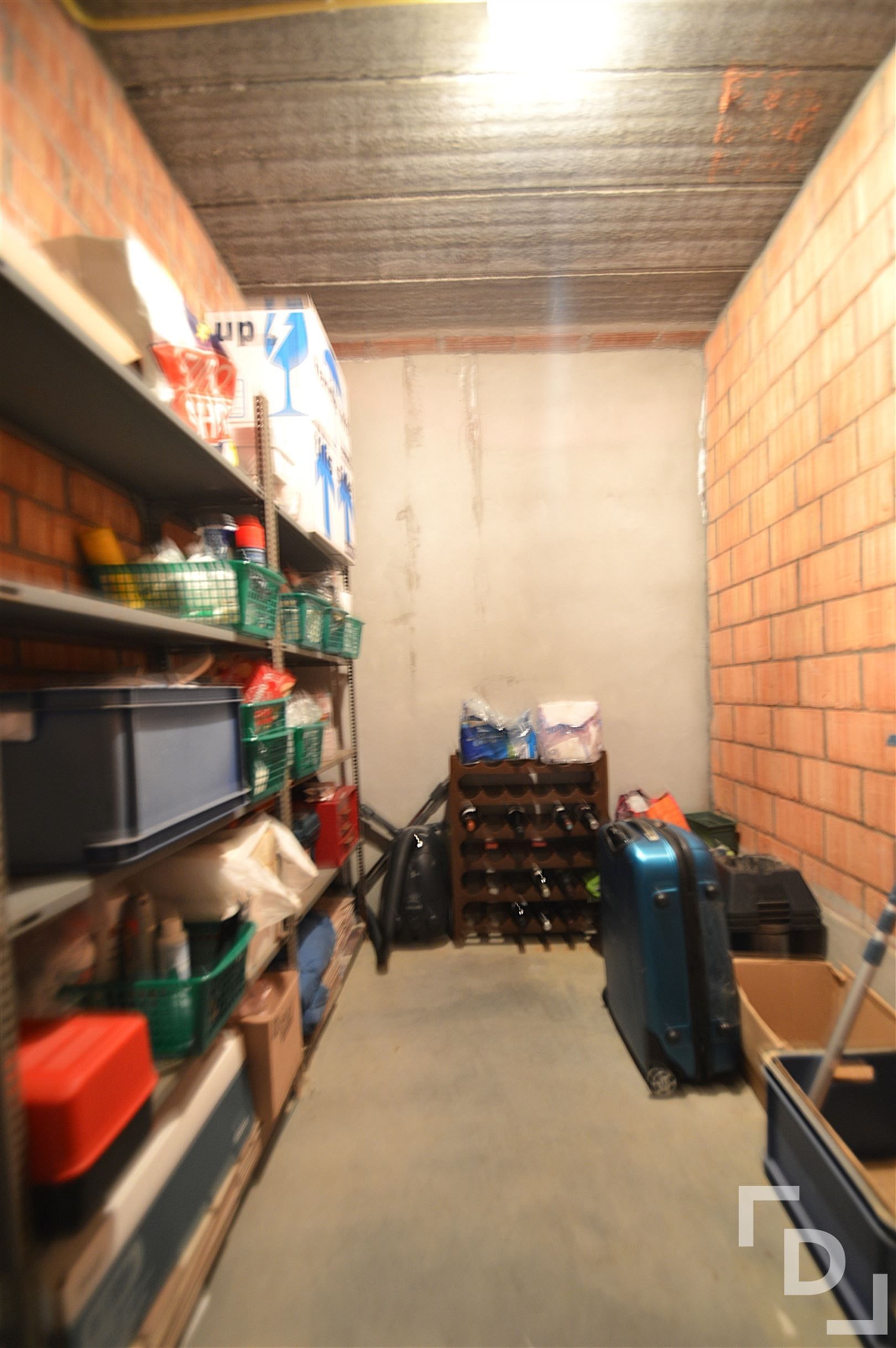 Ruim appartement met 3 slaapkamers en garage te huur in centrum Ieper foto 19