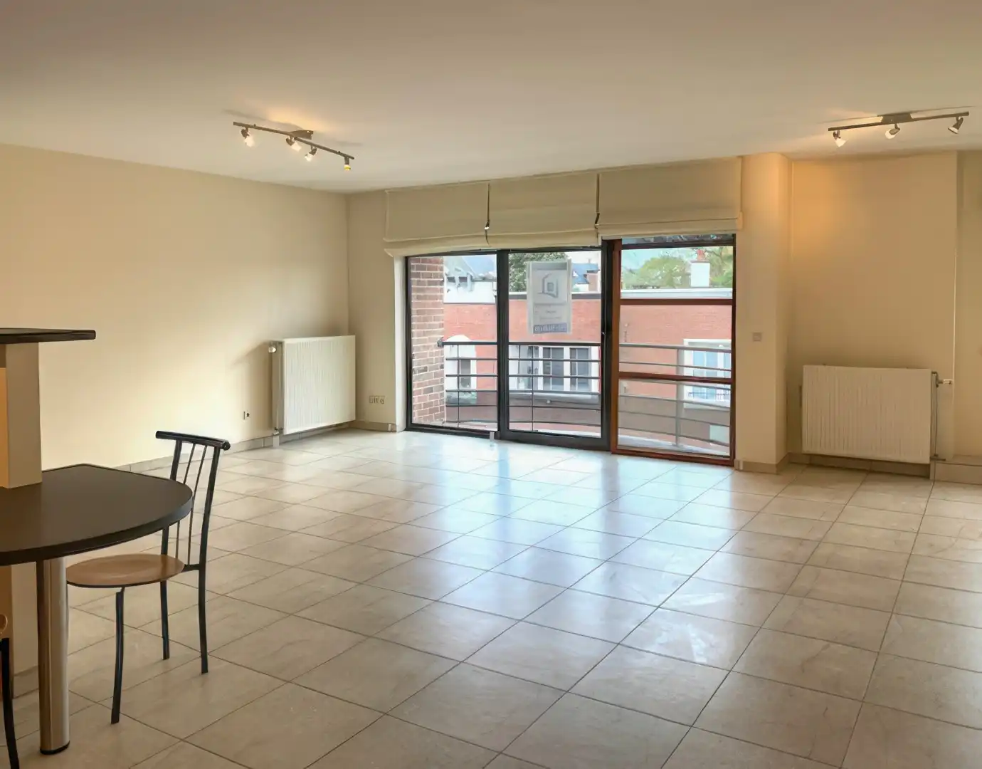 Gezellig, mooi afgewerkt en gunstig gelegen appartement te Aalst foto 3