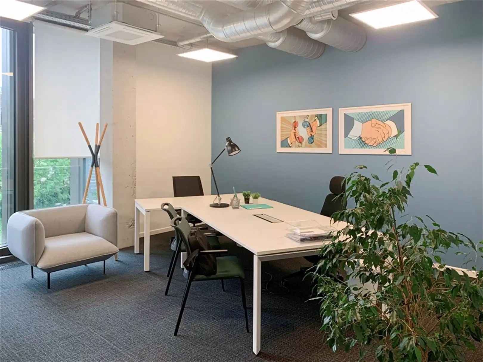 Modern kantorencomplex in nabijheid van ring rond Kortrijk (R8) foto 4