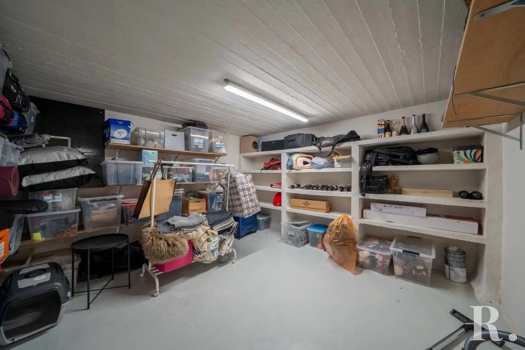 Instapklare woning met alle luxe en zwembad op goede locatie foto 21