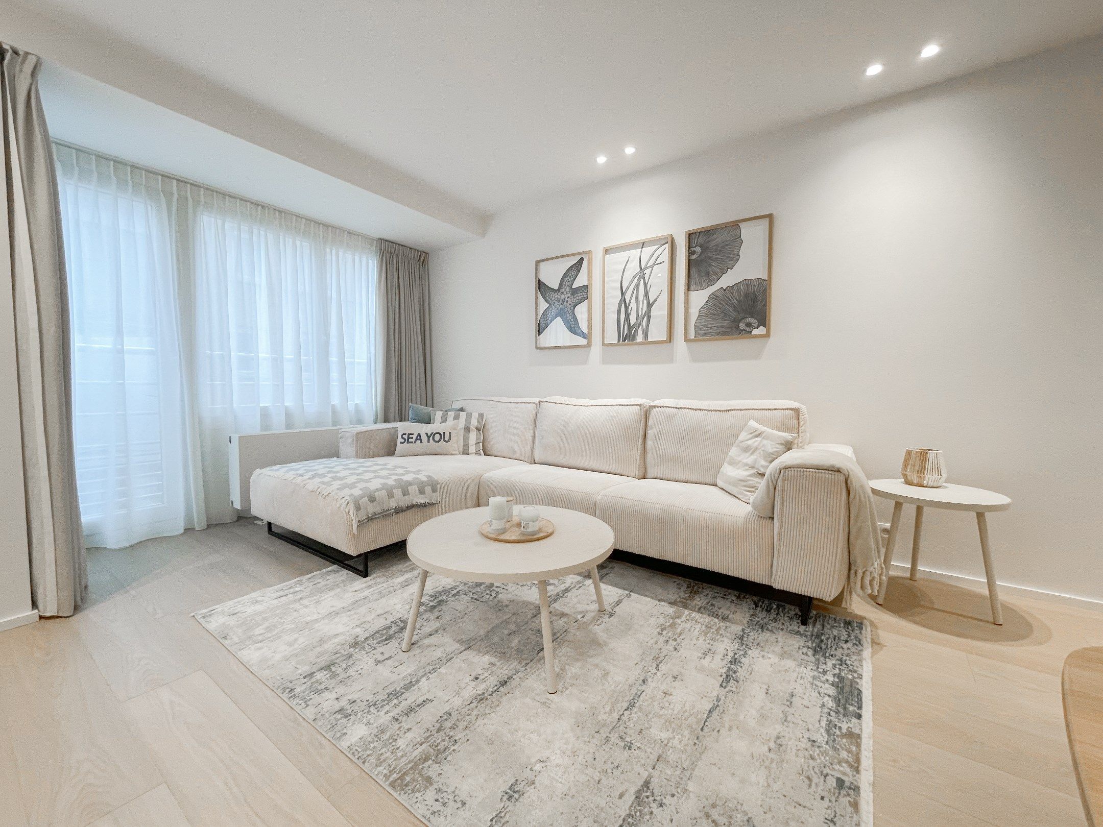 Tijdloos volledig gerenoveerd appartement gelegen nabij het Driehoeksplein en de Zeedijk. foto 9