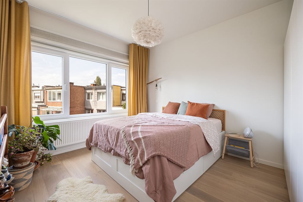 Top gerenoveerd appartement met terras aan Boelaarpark foto 10