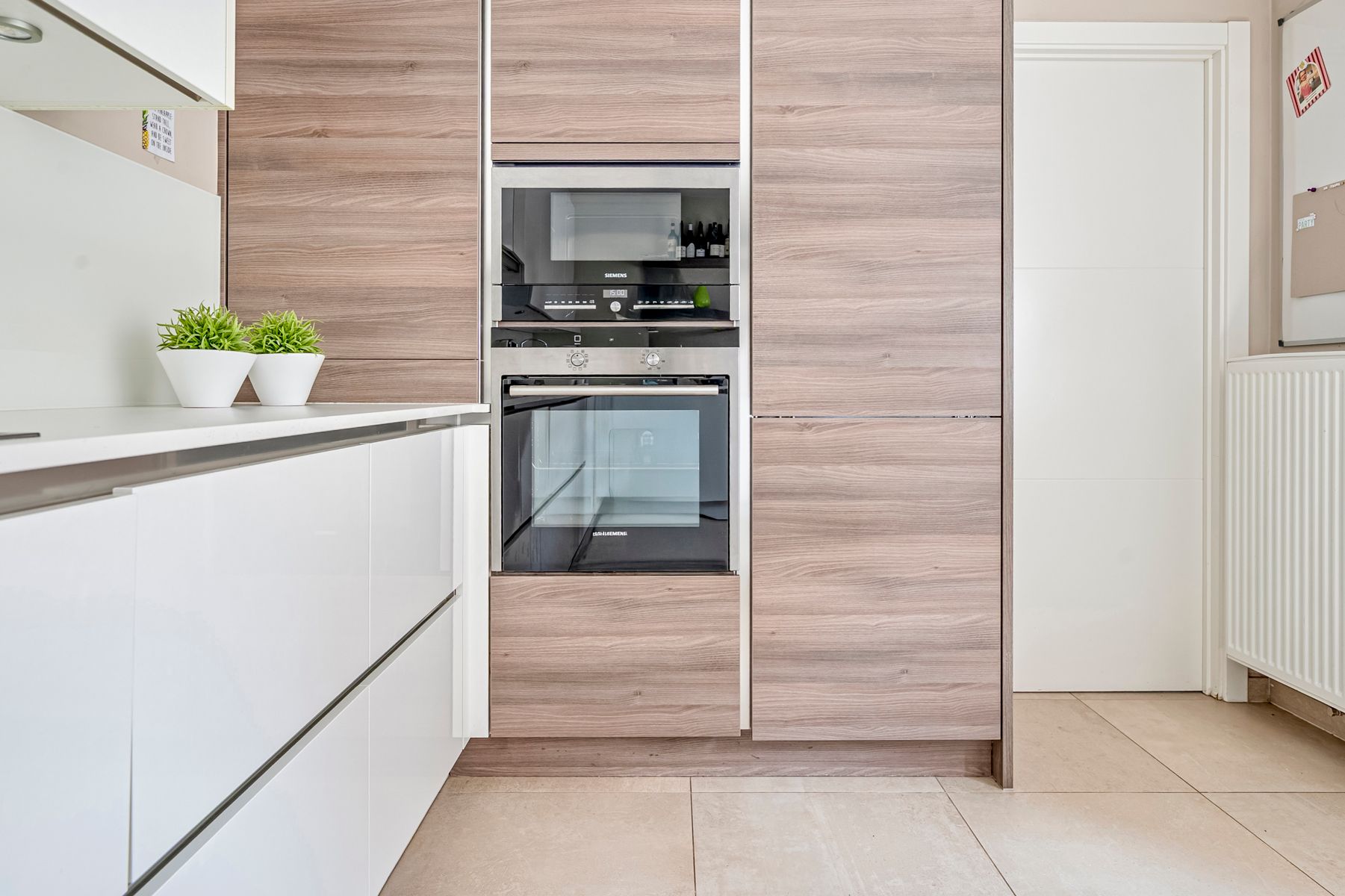 Instapklare woning met 4 slaapkamers en magazijn foto 9