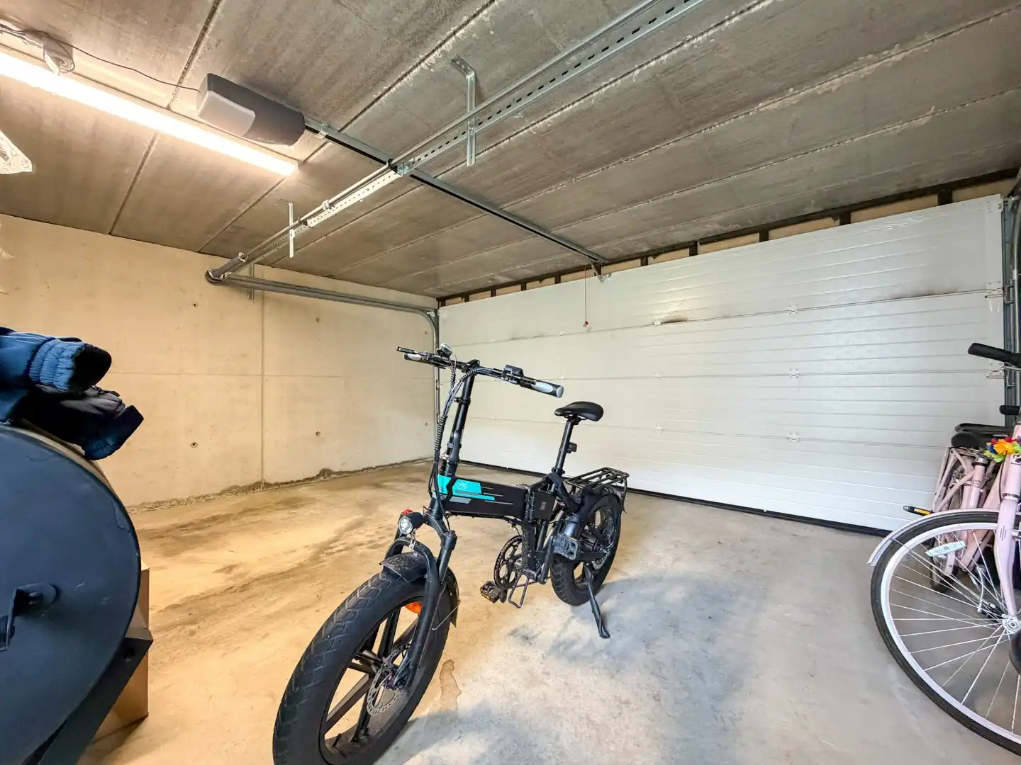 Instapklare rijwoning met 3 slpk, garage en tuin, Roeselare foto 23