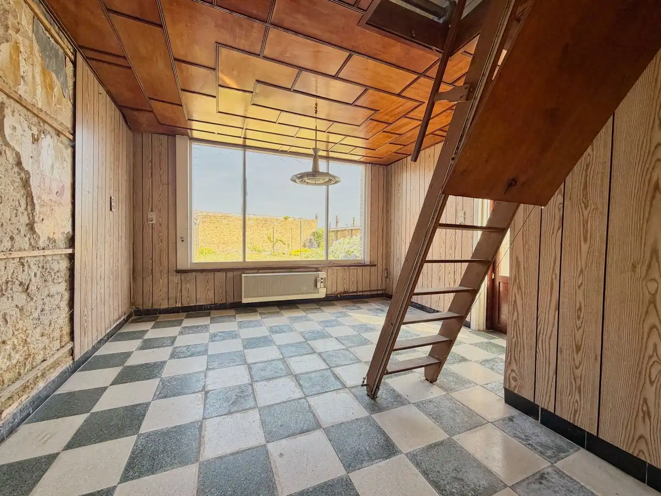 Ruime woning met polyvalente ruimte, zonnige tuin en tal van mogelijkheden foto 7