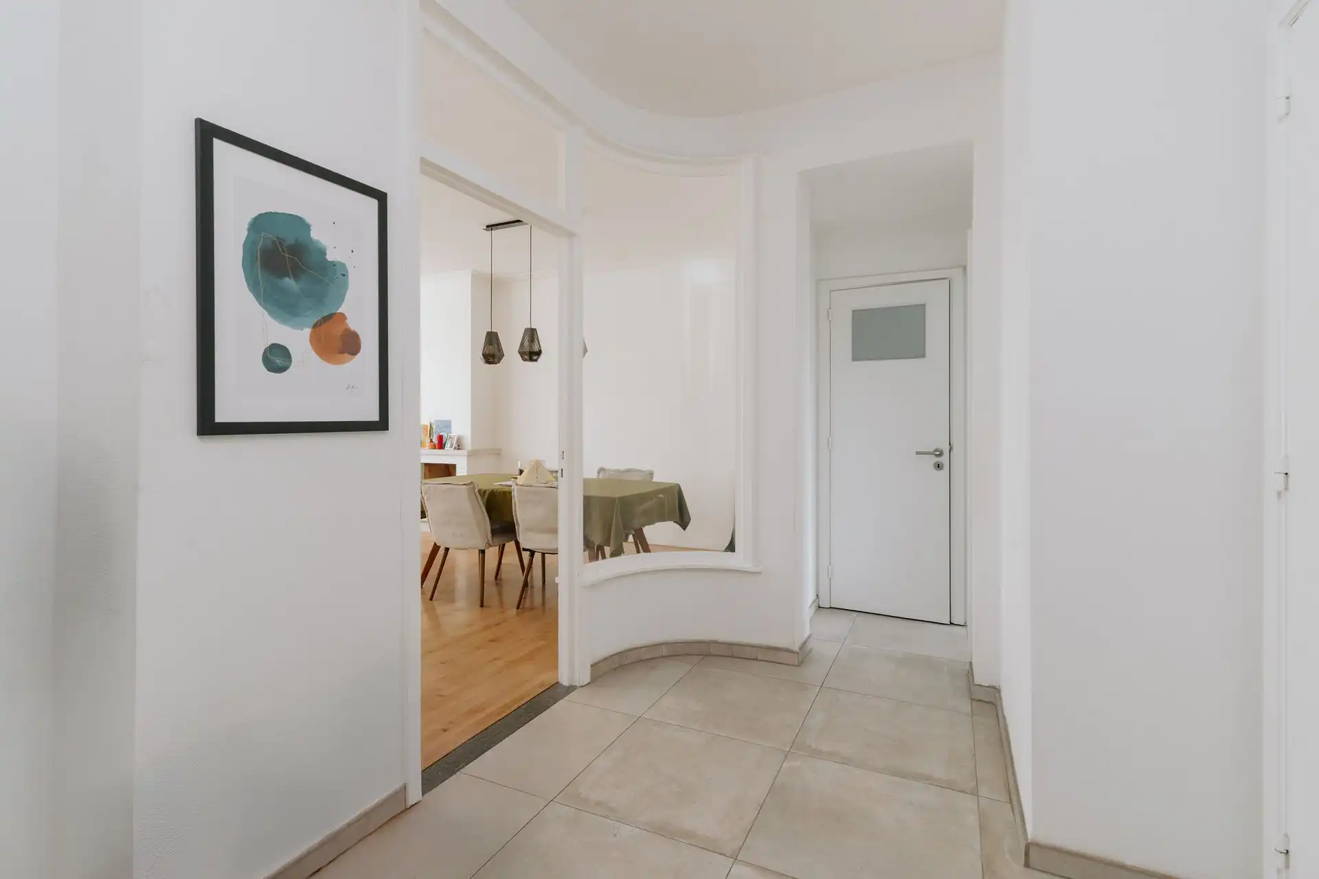 Instapklaar en energiezuinig appartement in Wilrijk! foto 2