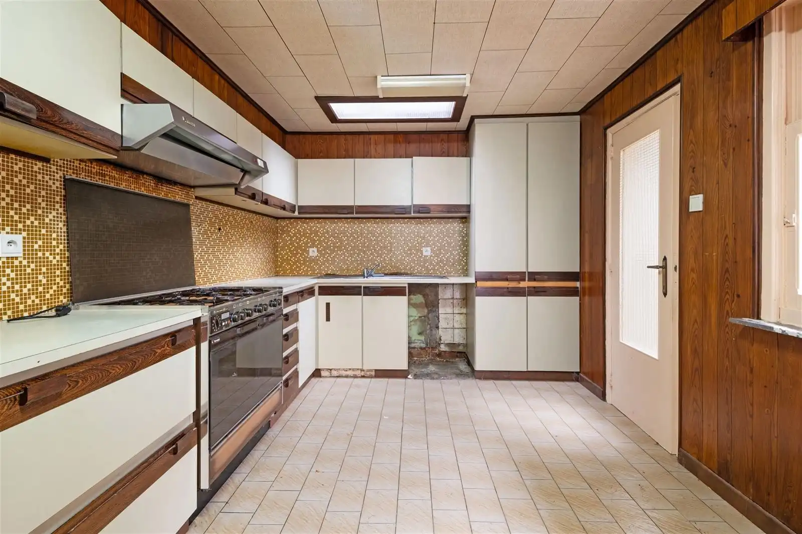 Charmante woning met potentieel in Elene lippenhovestraat 21 foto 3