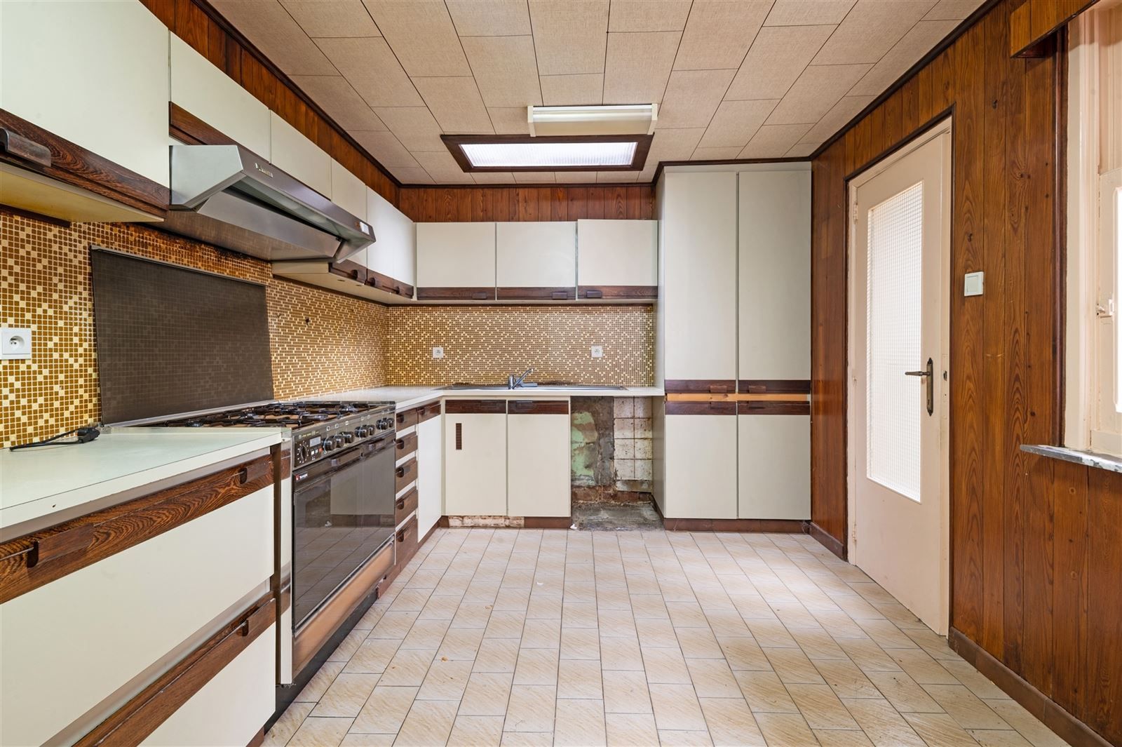 Charmante woning met potentieel in Elene lippenhovestraat 21 foto 3