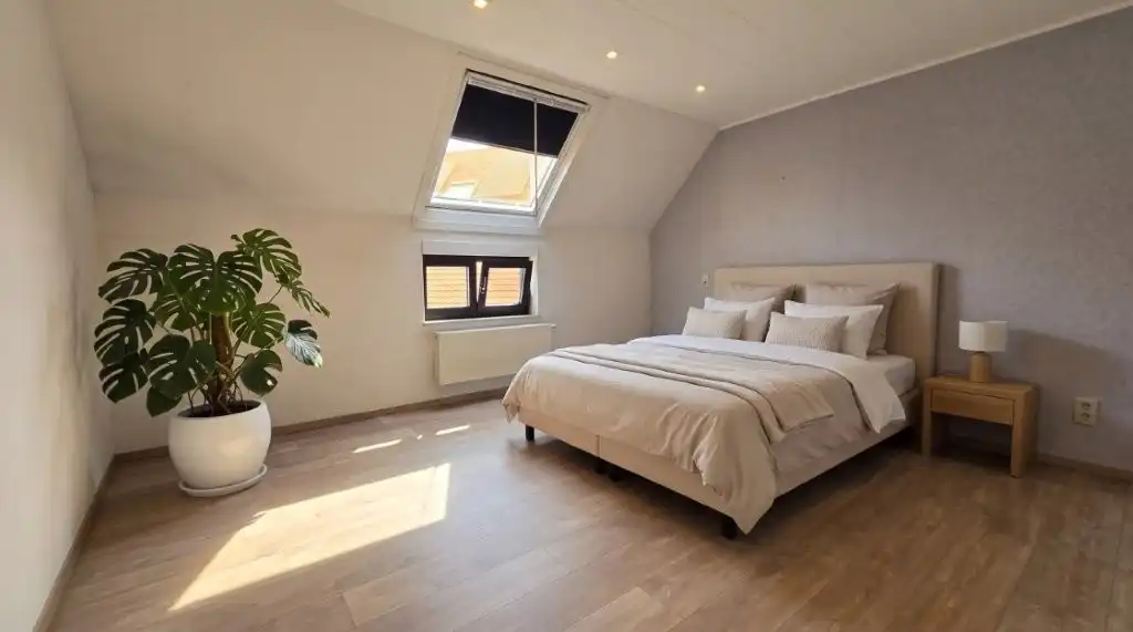 Commercieel pand met WOONST, praktijk, vrij beroep + duplex app foto 19