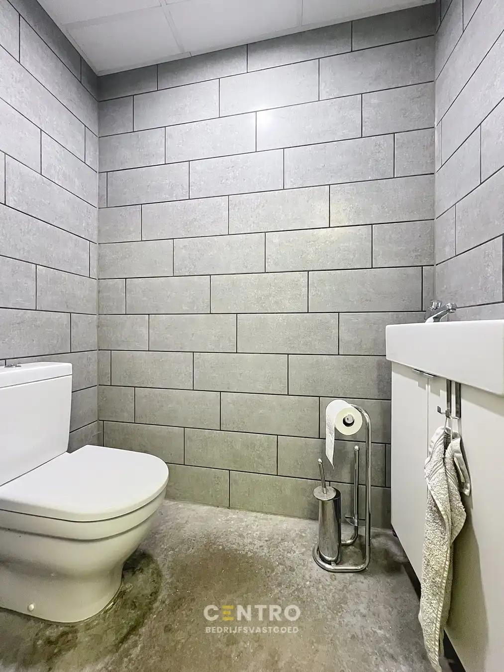 Handelspand TE KOOP in het centrum van Oudenburg + dagbladhandel DE KIOSK over te nemen ! foto 12