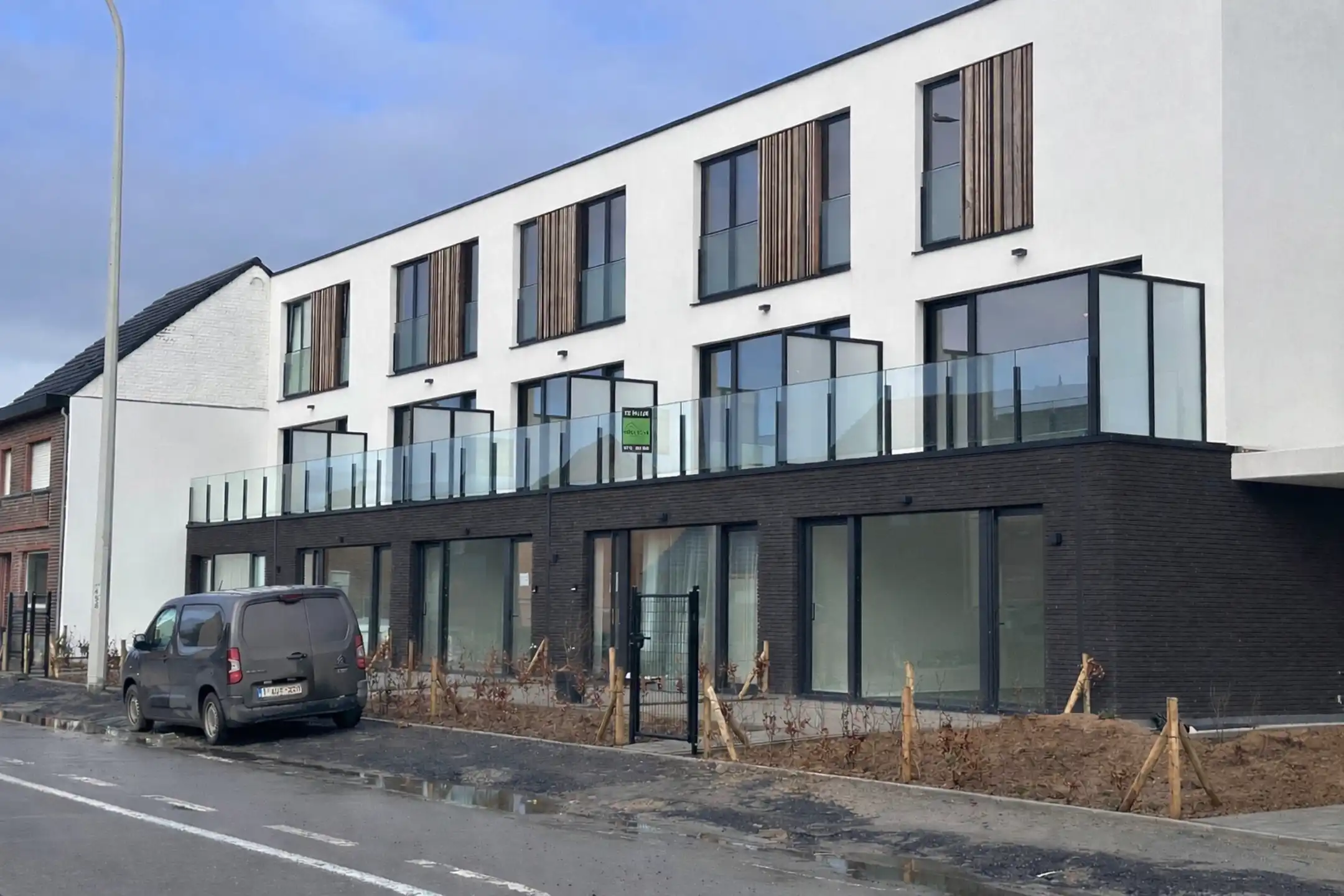 NIEUWBOUW DUPLEX-APPARTEMENT MET GARAGE. foto {{pictureIndex}}