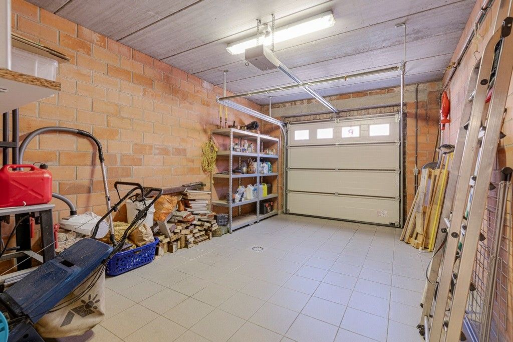 RENINGE: Heel interessante starterswoning of investeringswoning met tal van mogelijkheden, 2 (mog. 3) slaapkamers, ruime garage en zonnige tuin op 313m² grondoppervlakte. foto 12