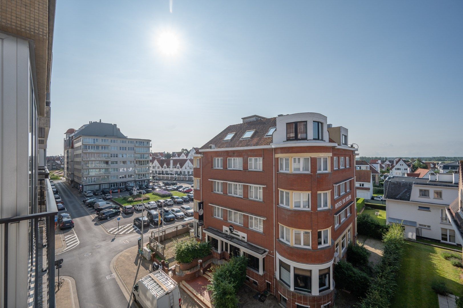 Totaal gerenoveerd appartement te Duinbergen vlakbij het strand foto 7