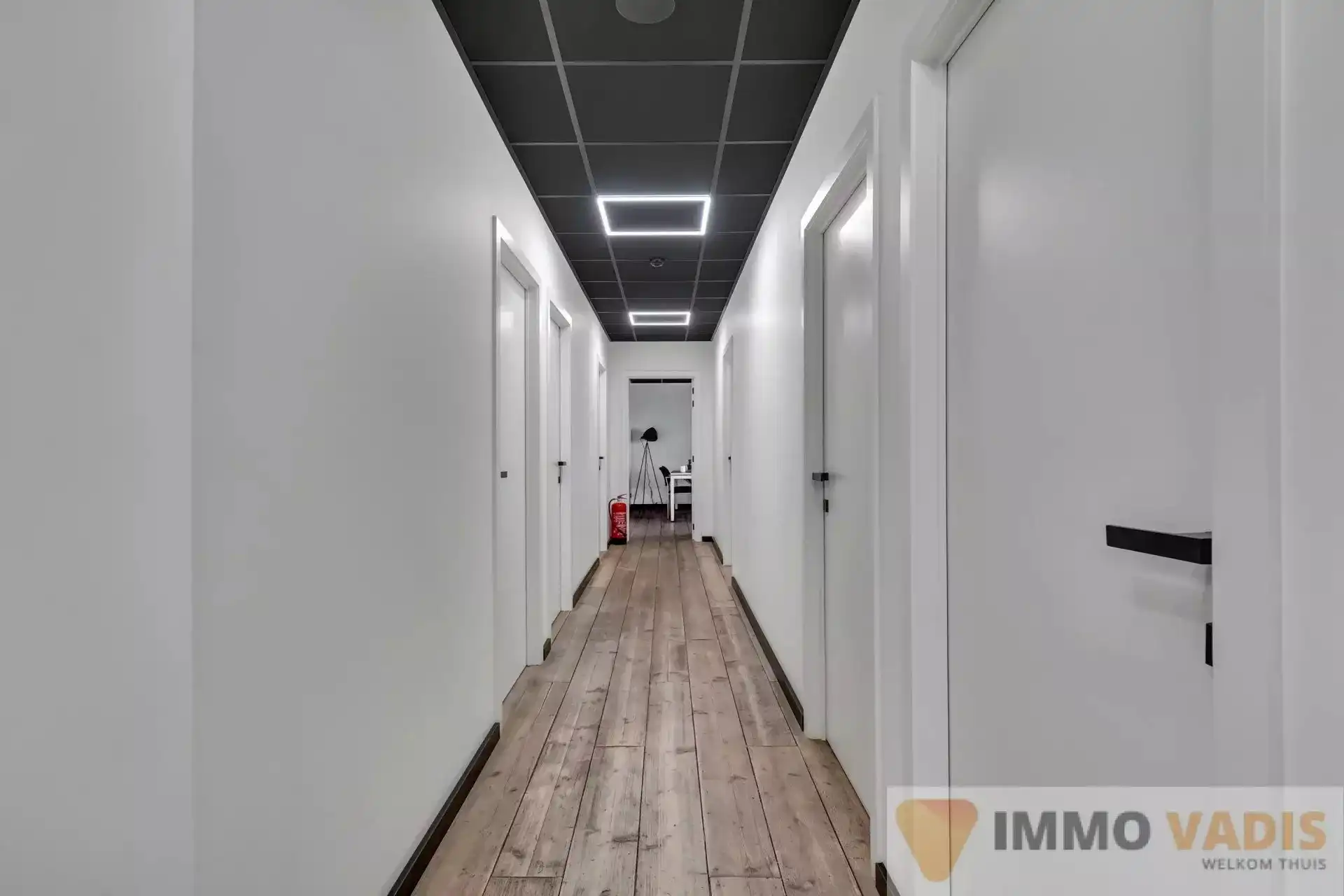 Industrieel gebouw op strategische locatie foto 21