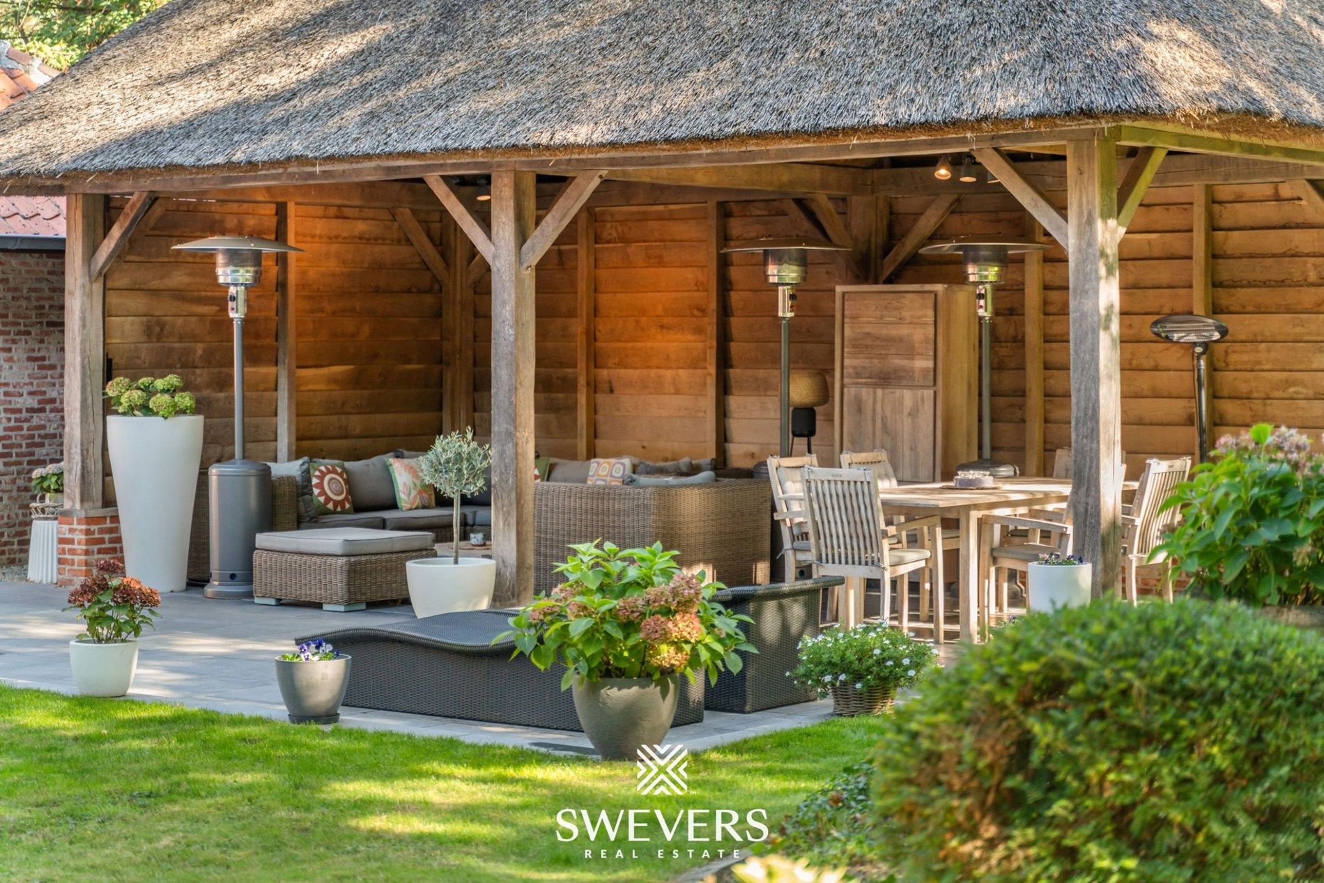 Exclusieve villa in Zuid-Franse stijl omgeven door groen in residentiële wijk Kayenberg foto 5