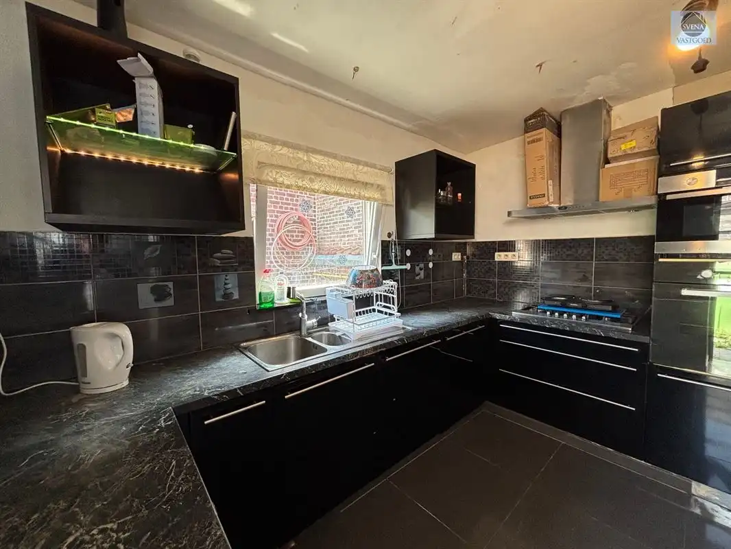OP TE FRISSEN WONING MET 3 SLAAPKAMERS EN TUIN foto 4