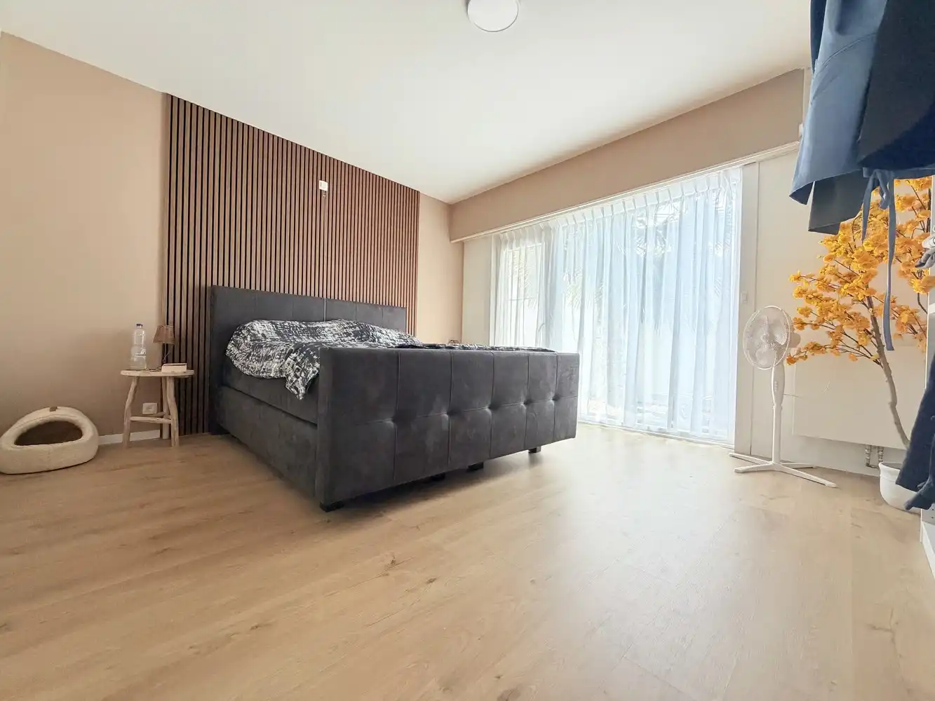 Alleenstaande woning met handelsruimte foto 9