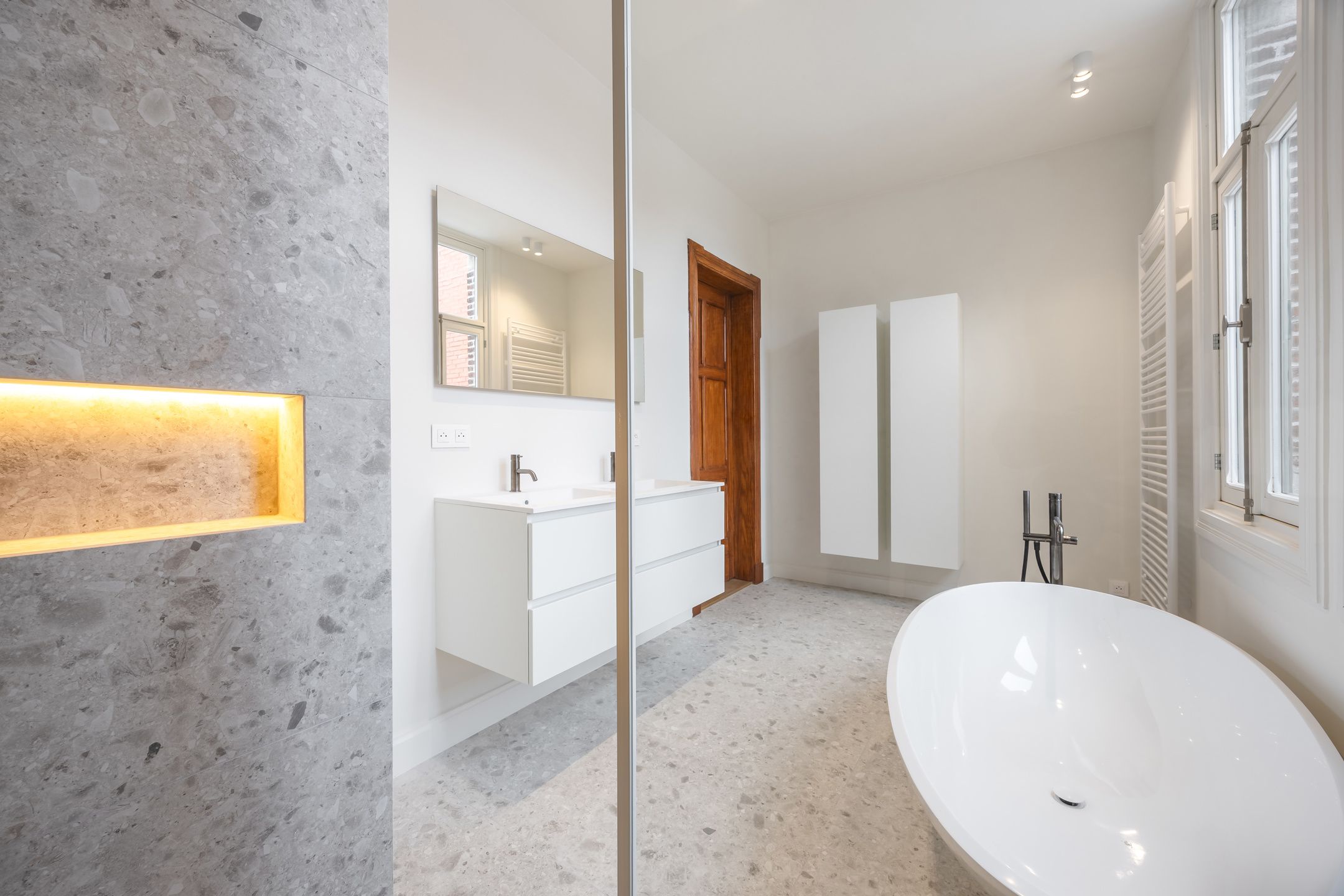 Prachtig 2 slpkappartement in art nouveau pand De Confiserie foto 28