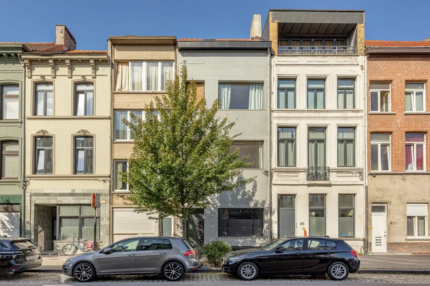 Instapklaar en energiezuinig appartement (EPC B) nabij Park Spoor Noord boordevol charme! foto 2