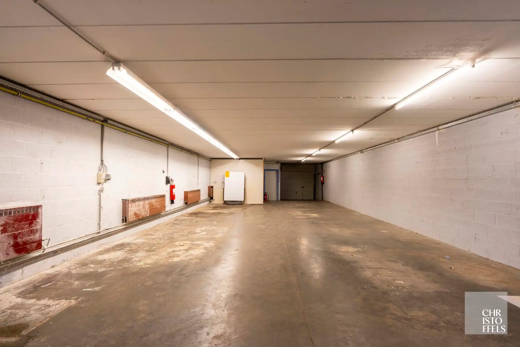 Gebouw voor gemengd gebruik van 572m² - Winkel/kantoor - Werkplaats/magazijn - Bovenwoning foto 3