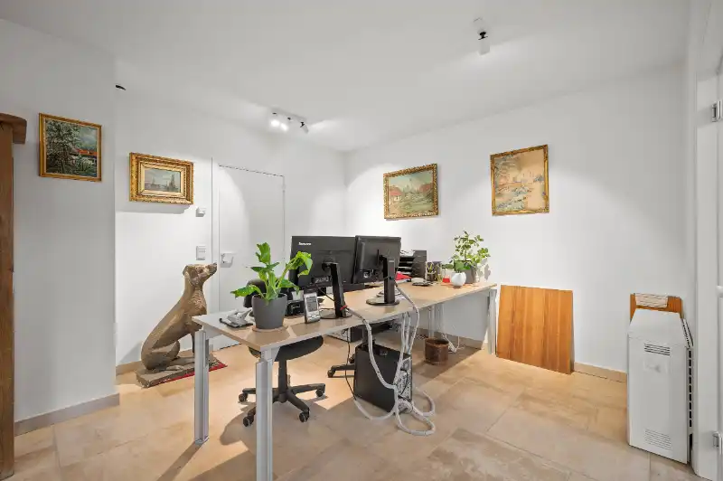 Villa van 349m² op 29a67ca met openluchtzwembad foto 9