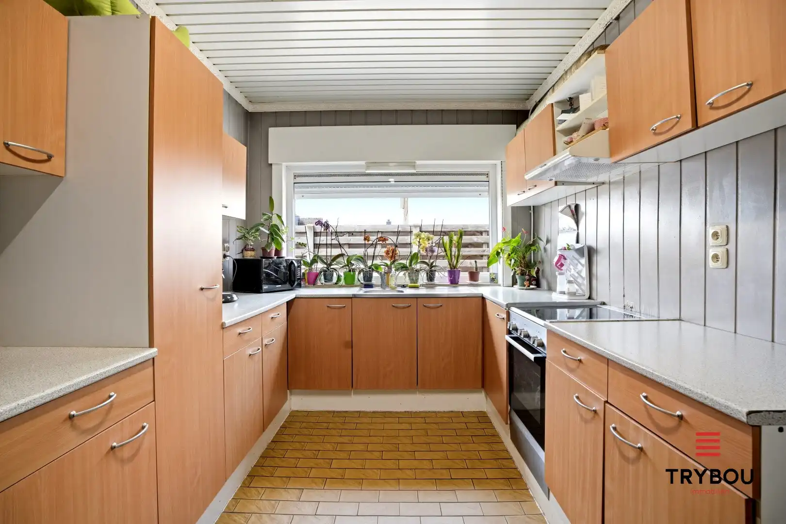 Rustig gelegen woning met 3 slaapkamers, garage en zolder in Houthulst foto 6