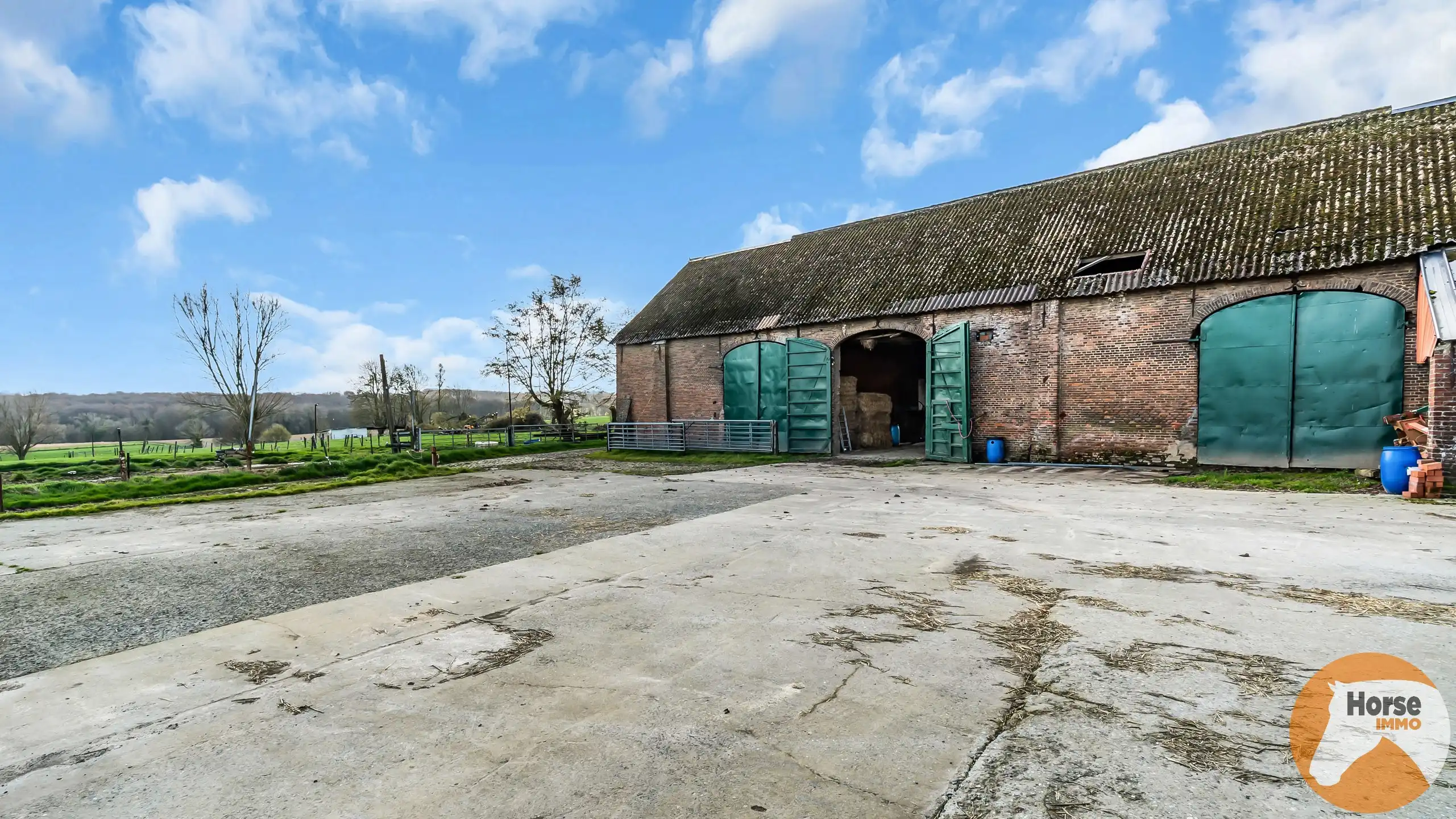 MAARKEDAL - Vierkantshoeve 1,7HA, extra grond mogelijk foto 5