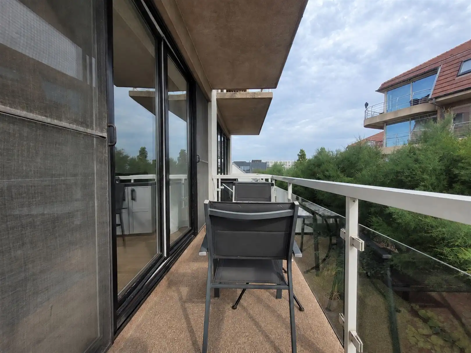 Gemeubeld appartement met 1 slaapkamer foto 5