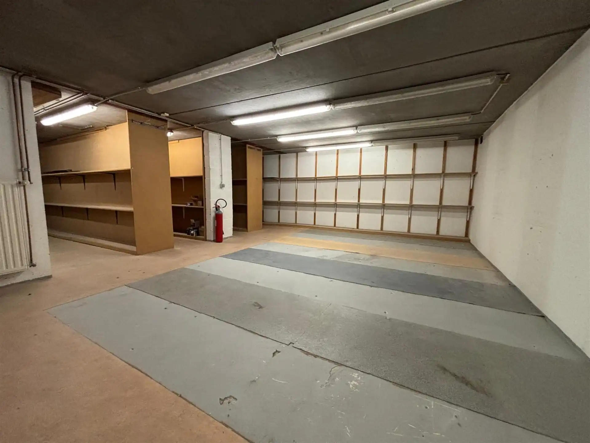 Uitstekend gelegen handelspand 150m², met 137m² opslagruimte en keuken foto 9