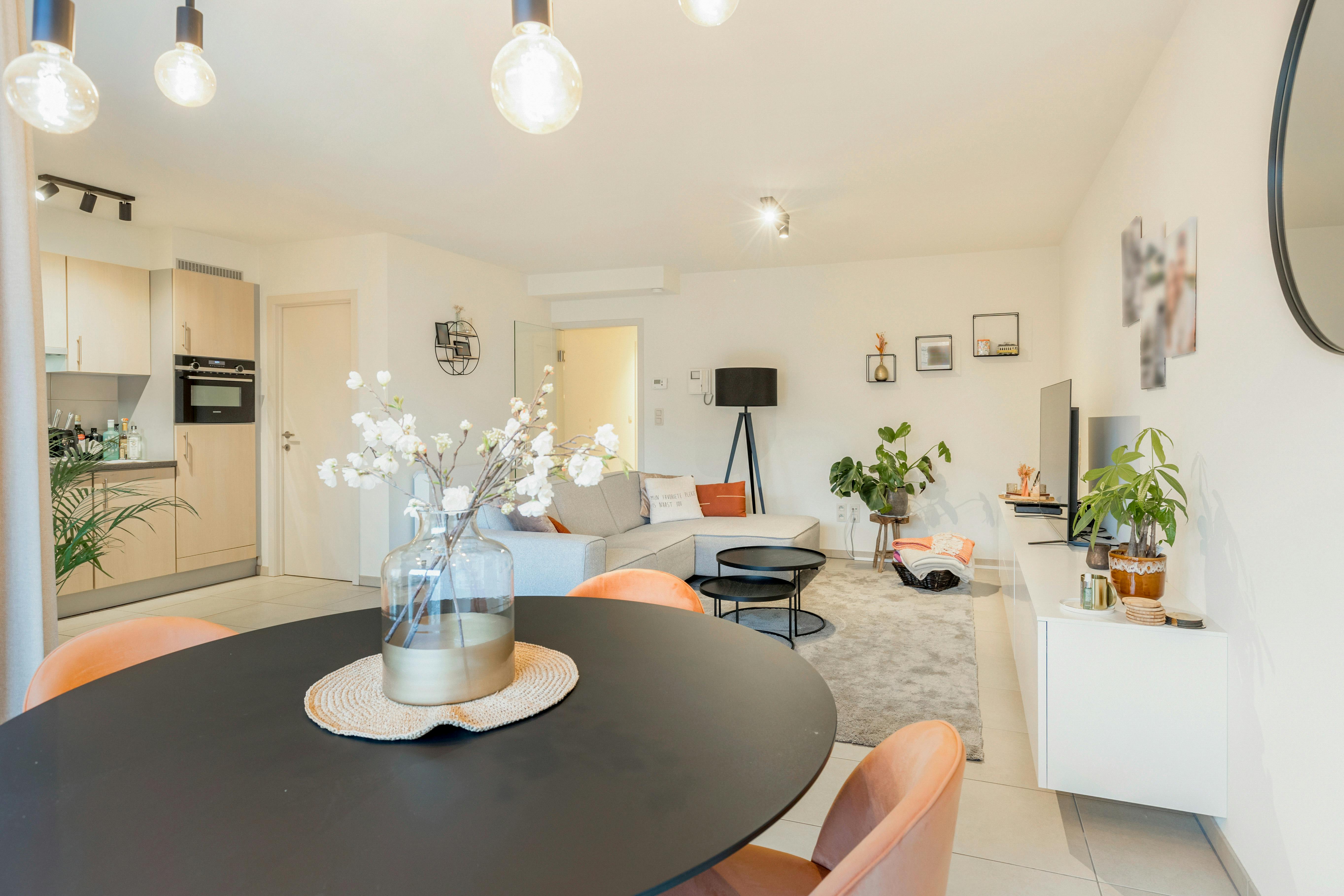 Ruim 2-slaapkamer appartement te huur in Hasselt centrum foto 3