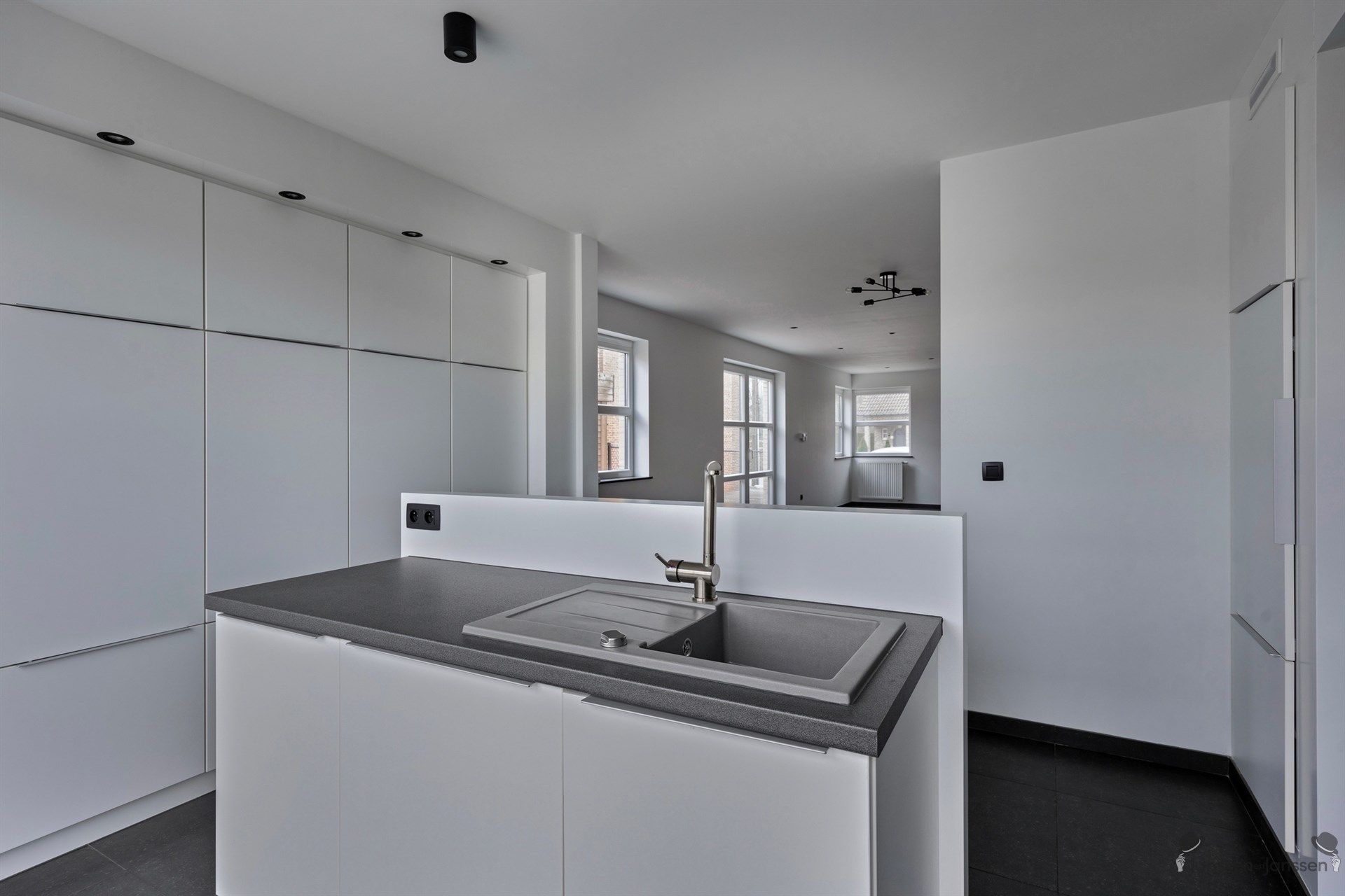 Huis te koop foto 16