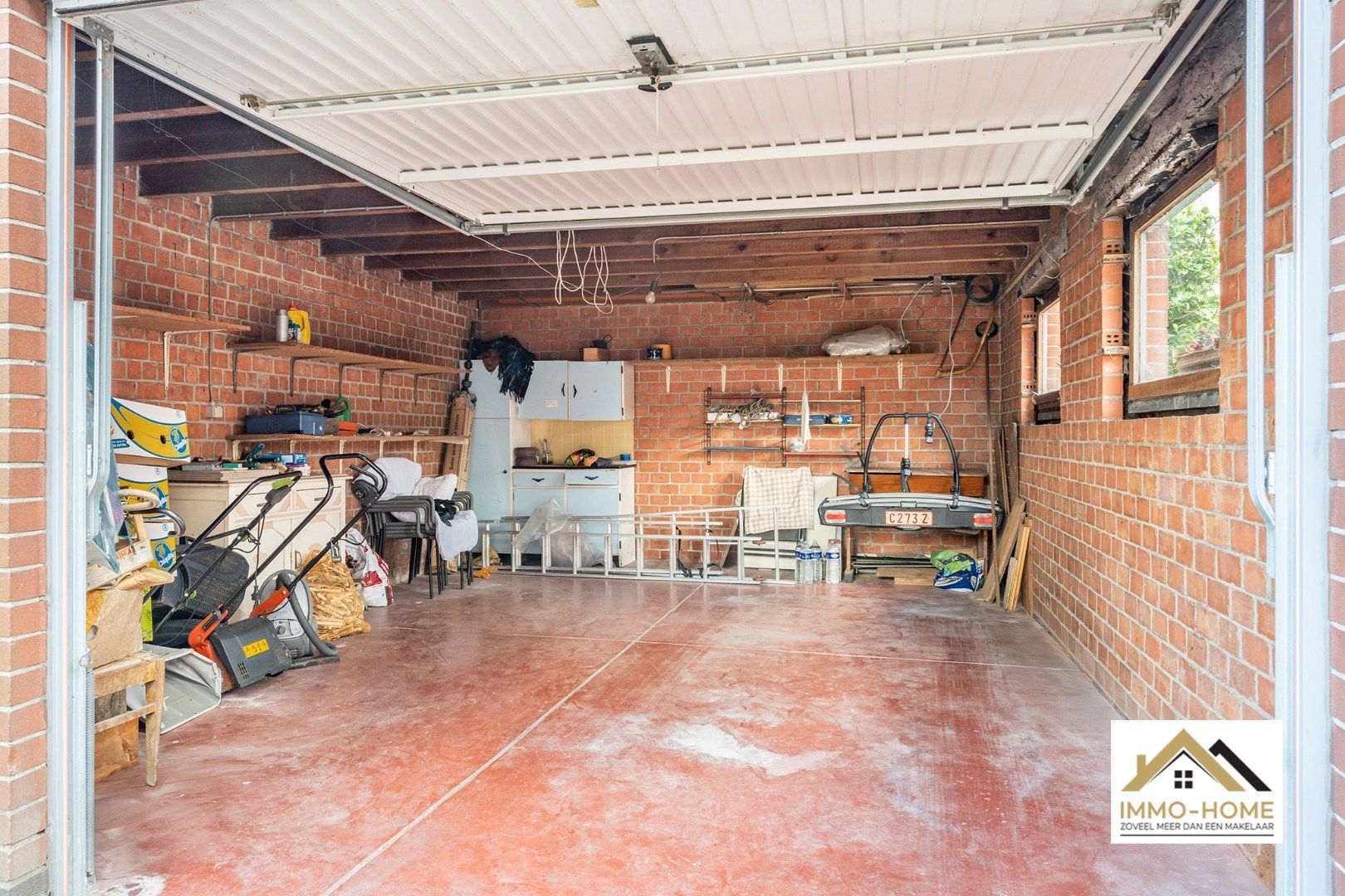 Ruime vrijstaande woning in doodlopende straat! foto 26