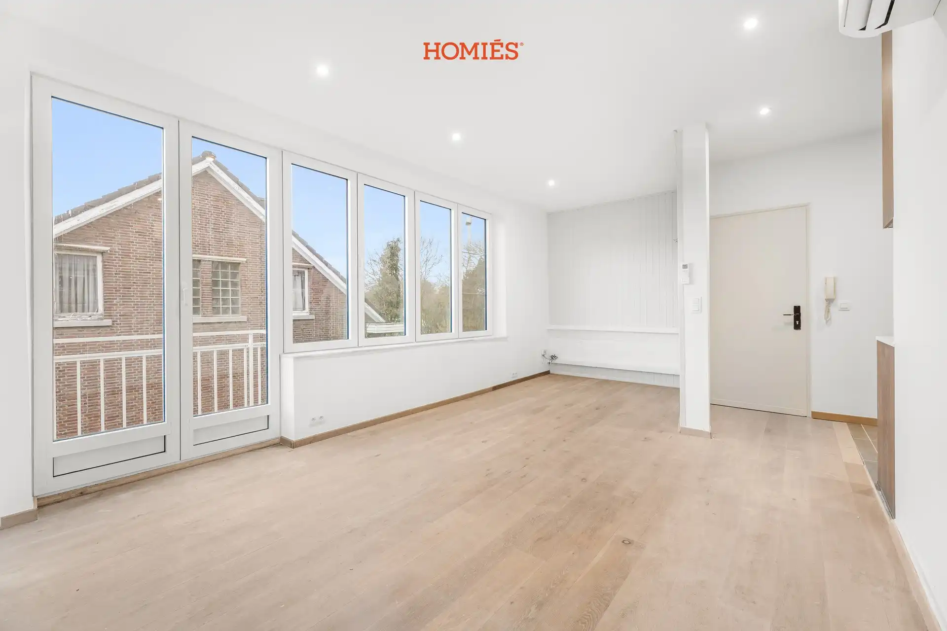 Gerenoveerd 2-slaapkamerappartement op toplocatie foto 3