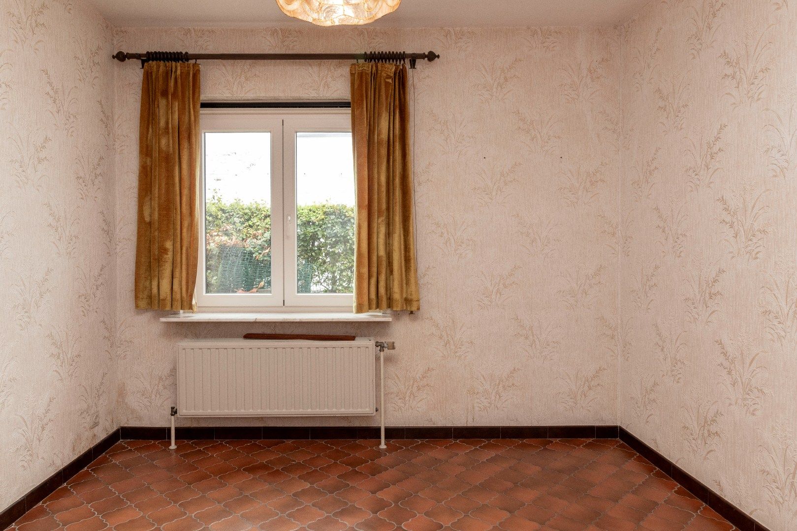 Ruime woning (4 slk) met tuin op wandelafstand van dorpskern foto 11