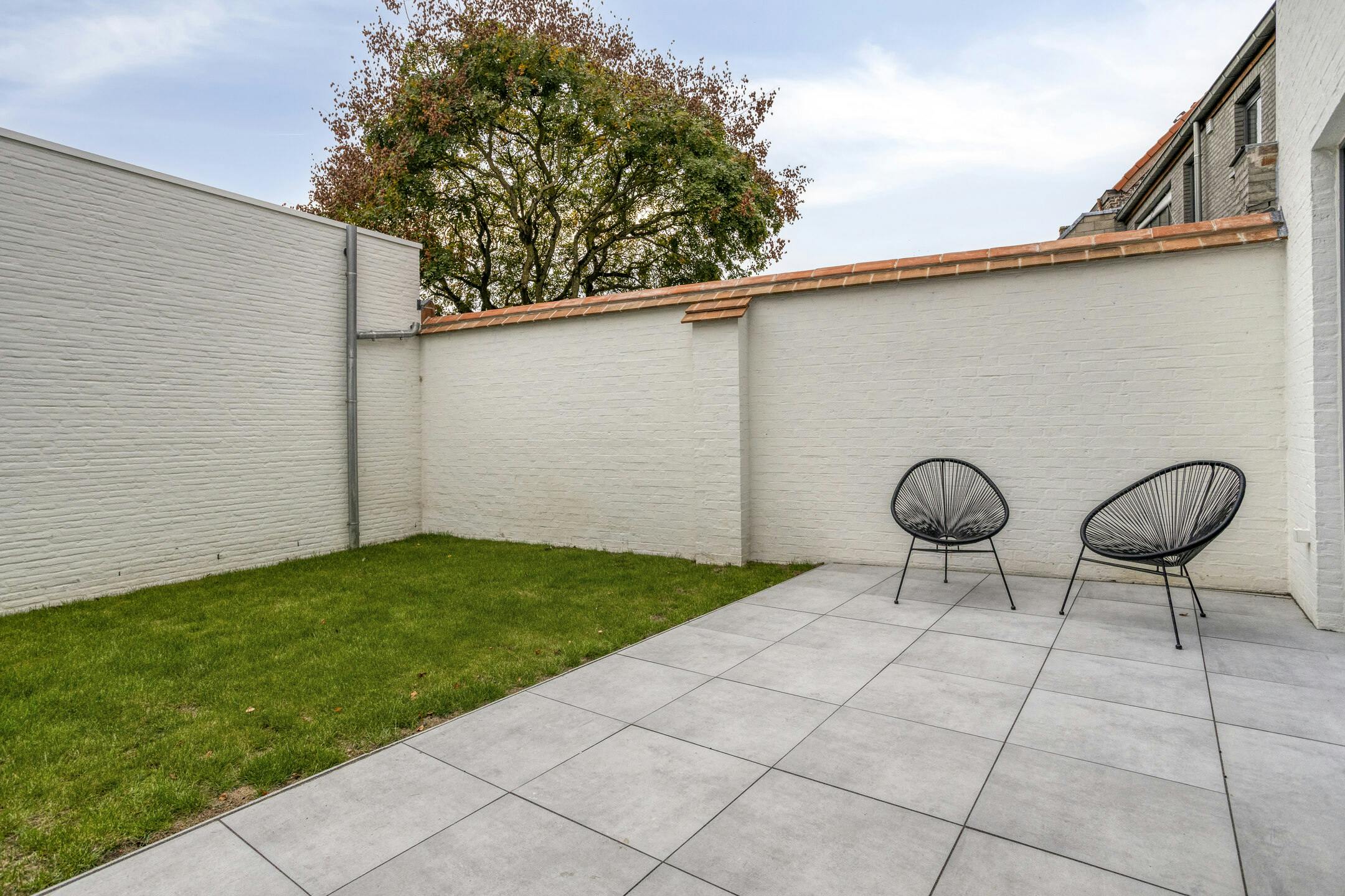 Stijlvol huis te centrum Brugge met 3 slaapkamers en garage foto 7